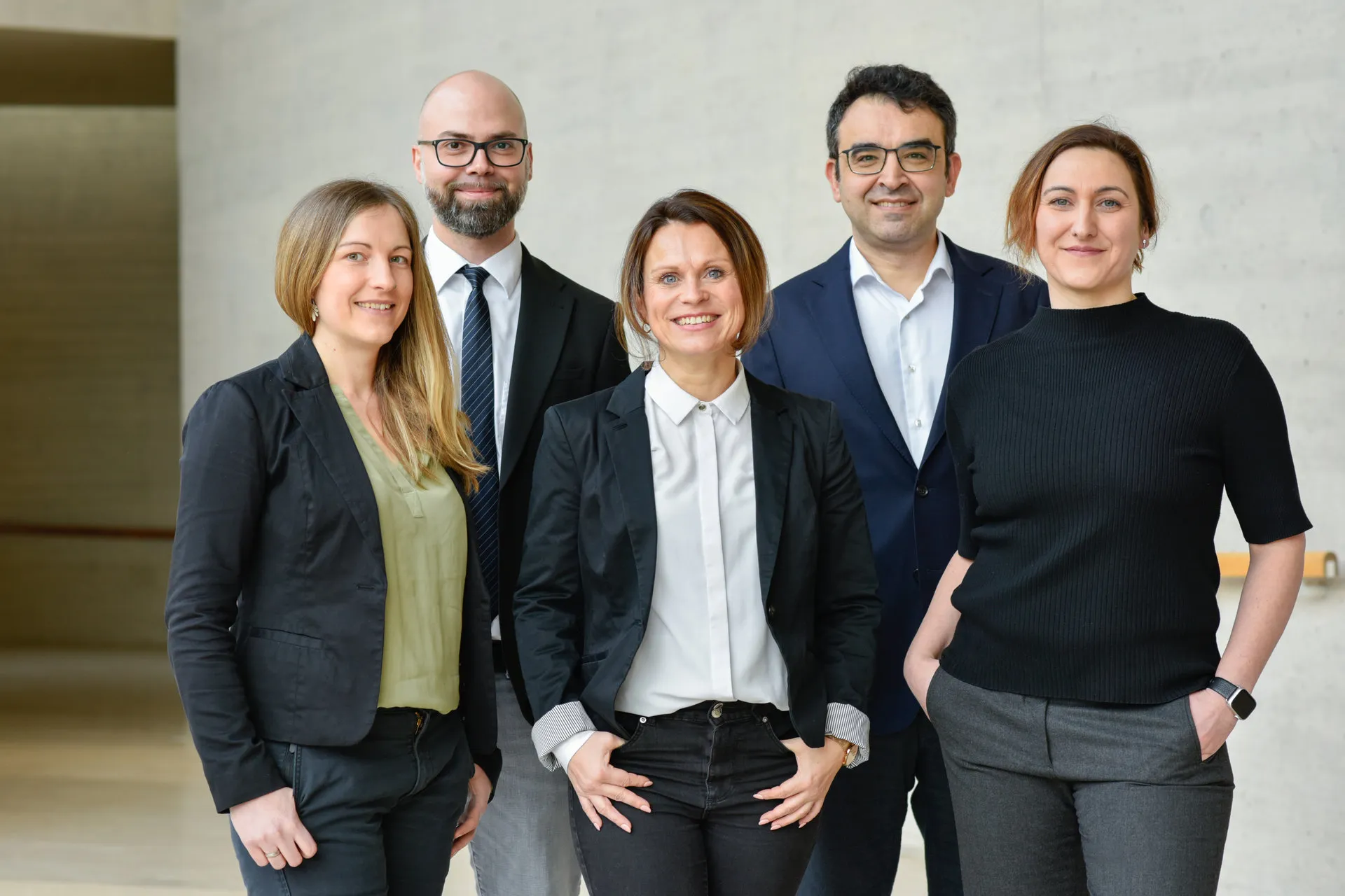 JTC Team A1 Strukturwandel &<br />
Partizipation: Gruppenbild – Dr. Jan Winkler, Hermine Bär, Cheyenne Wolf, Pia Kahlfuß, nicht abgebildet: Felix Schiedlowski
